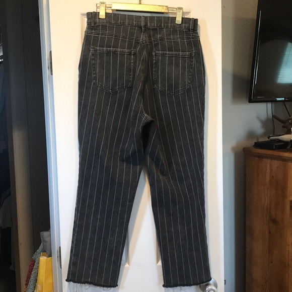 💥HP🎉PAC•SUN• Mom Jean- High Waist-Pin Stripe size 29 EUC! - Picture 11 of 16